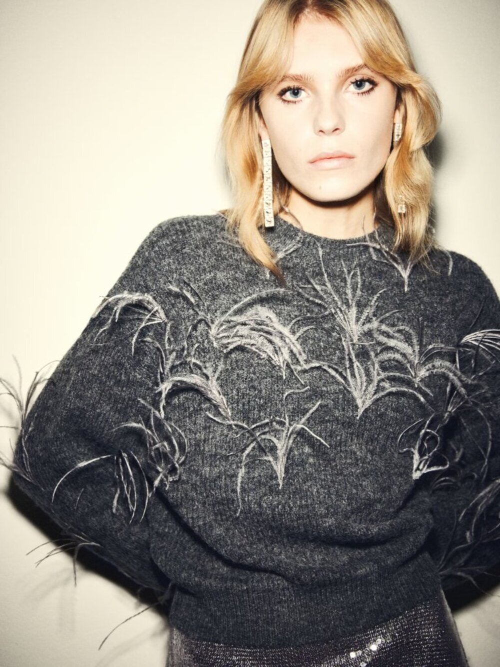 MANGO Women's Grey Ostrich Feather-Accent Crewneck Sweater Size L NWT